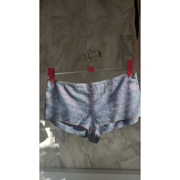 Booty Short - Picture 2 of 6